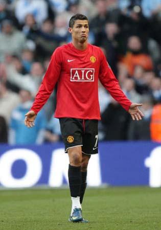 ESPN：上海海港已得知奥斯卡心脏问题，愿意为其提供治疗帮助