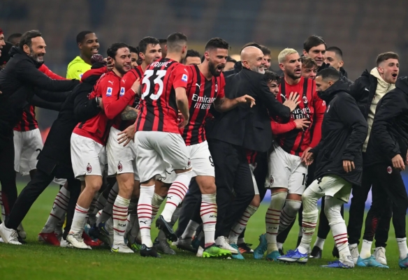 阿尔卡拉斯表演赛搞笑举动笑翻全场，指出乐观态度是最大武器