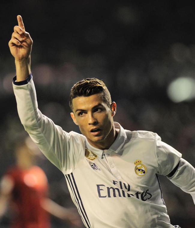 日媒：日本国门铃木彩艳预计13日在日本接受手指骨折手术