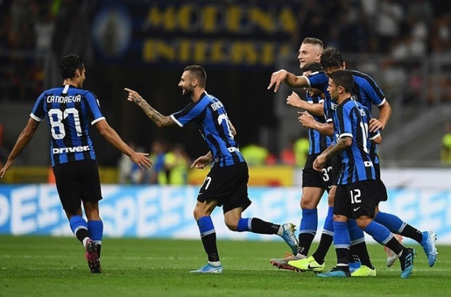 法国F1赛道体验捷尼赛思高性能品牌MAGMA首款量产车GV60 MAGMA