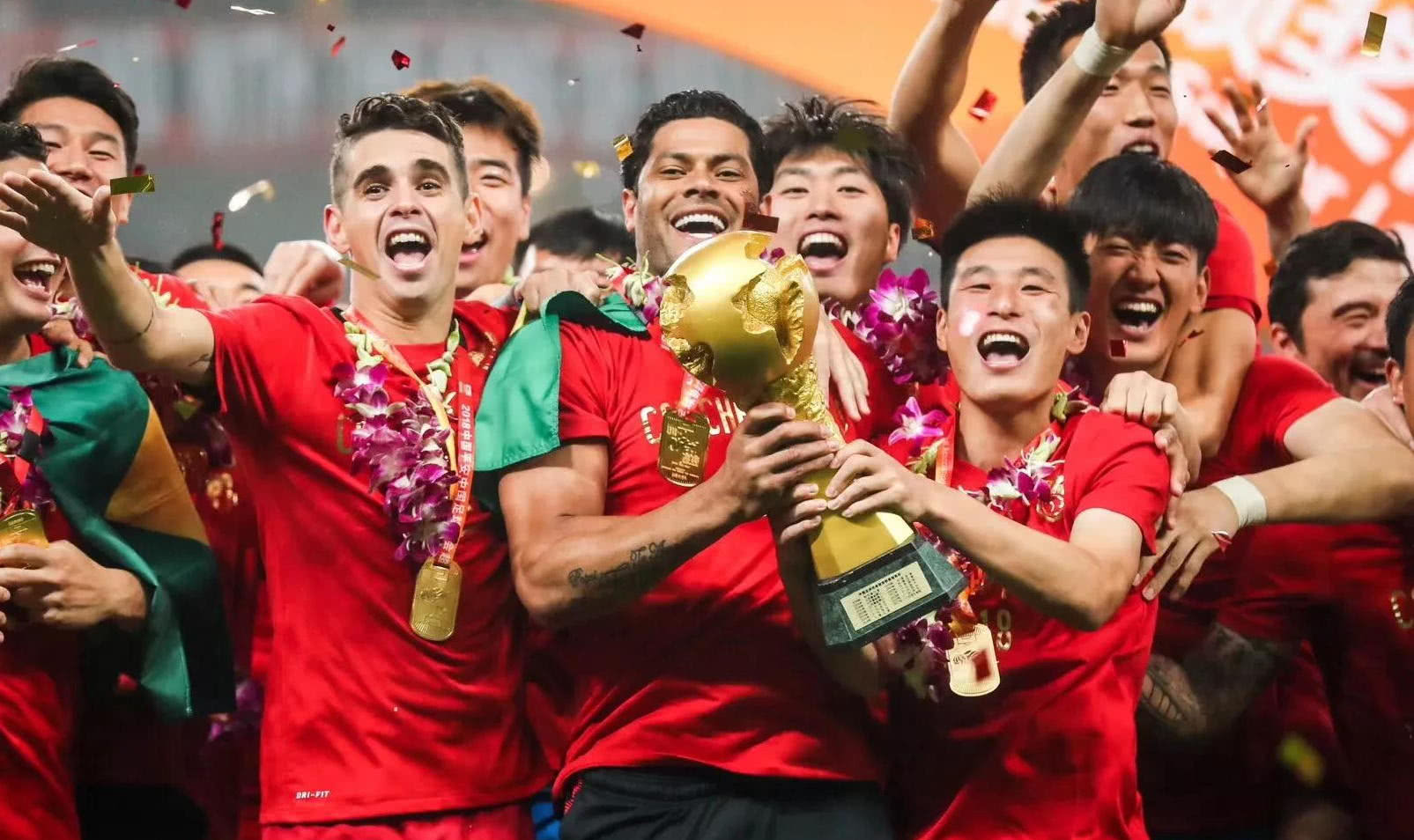 半场：拜仁1-1圣保利，格雷罗扳平，卡尔中柱，洪通吉破门+伤退